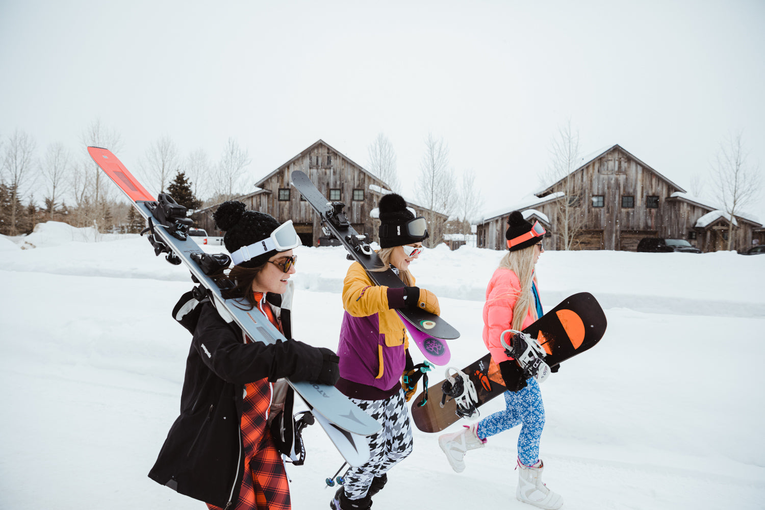 5 Layering Tips for Cold Weather Skiing // Racysuits